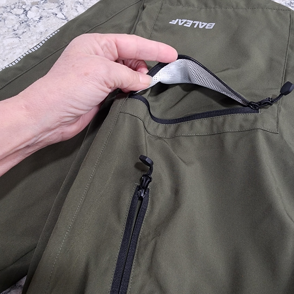 baleaf Olive Green Lightweight Cargo Joggers - Picture 7 of 13